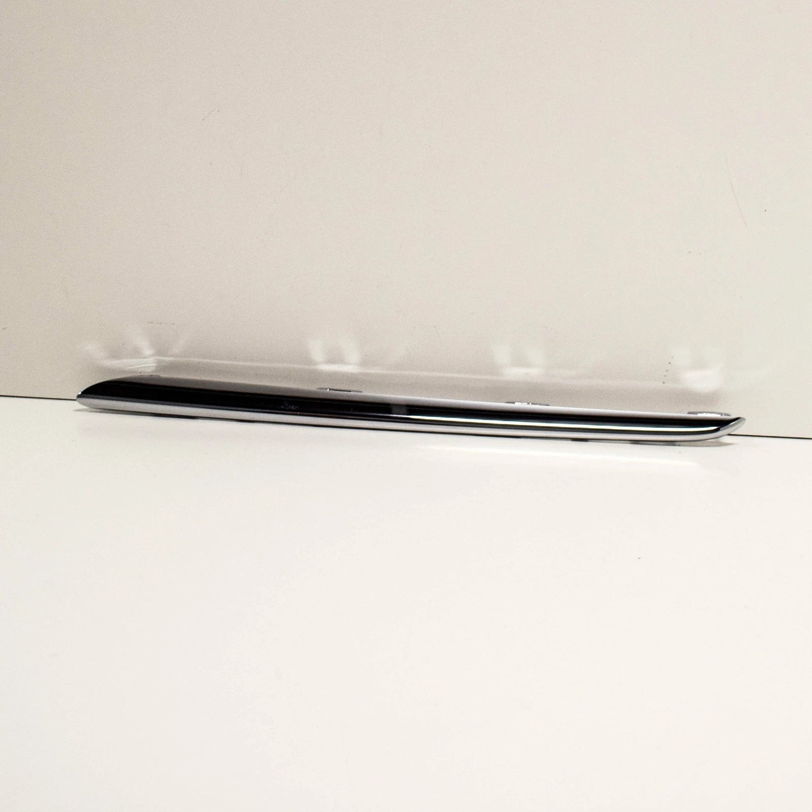 NEW MB E W213 FRONT BUMPER LEFT CHROME MOULDING TRIM A2388880900 ORIGINAL