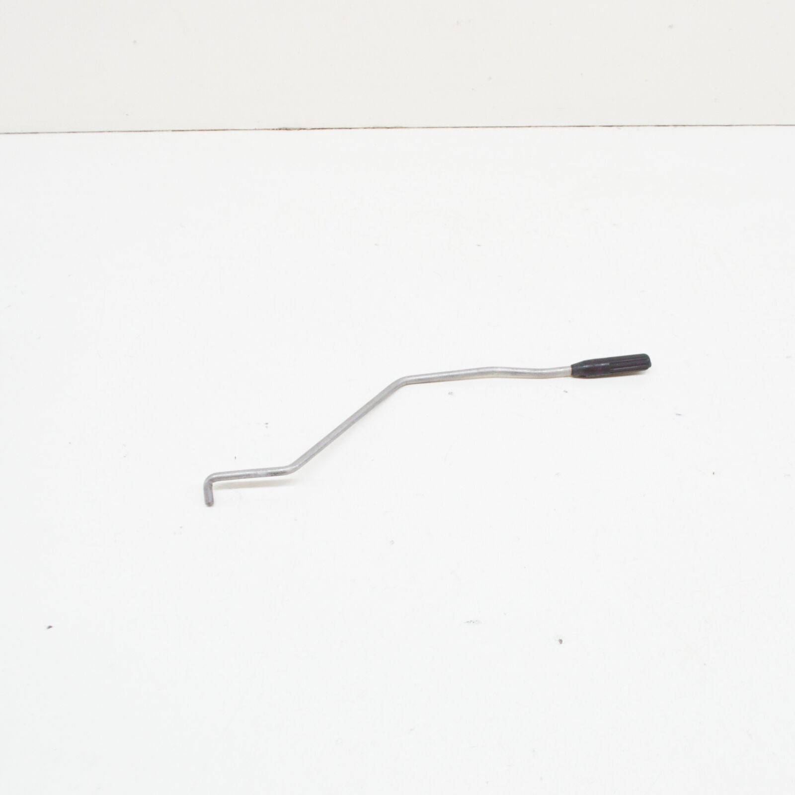 NEW MERCEDES-BENZ VITO W639 FRONT RIGHT DOOR CATCH A6397600240 ORIGINAL