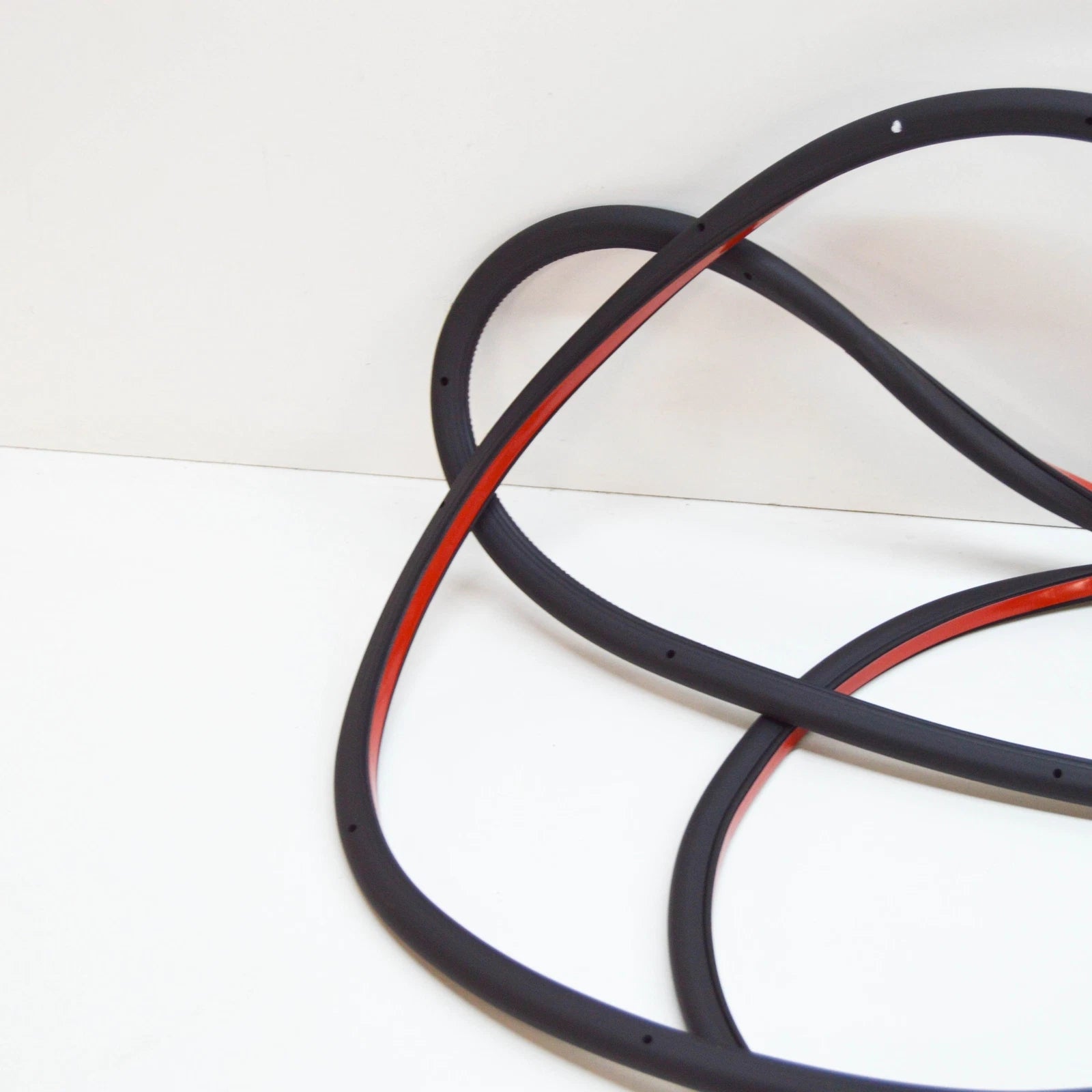 NEW AUDI Q5 FY FRONT LEFT DOOR SEAL 80A837911G