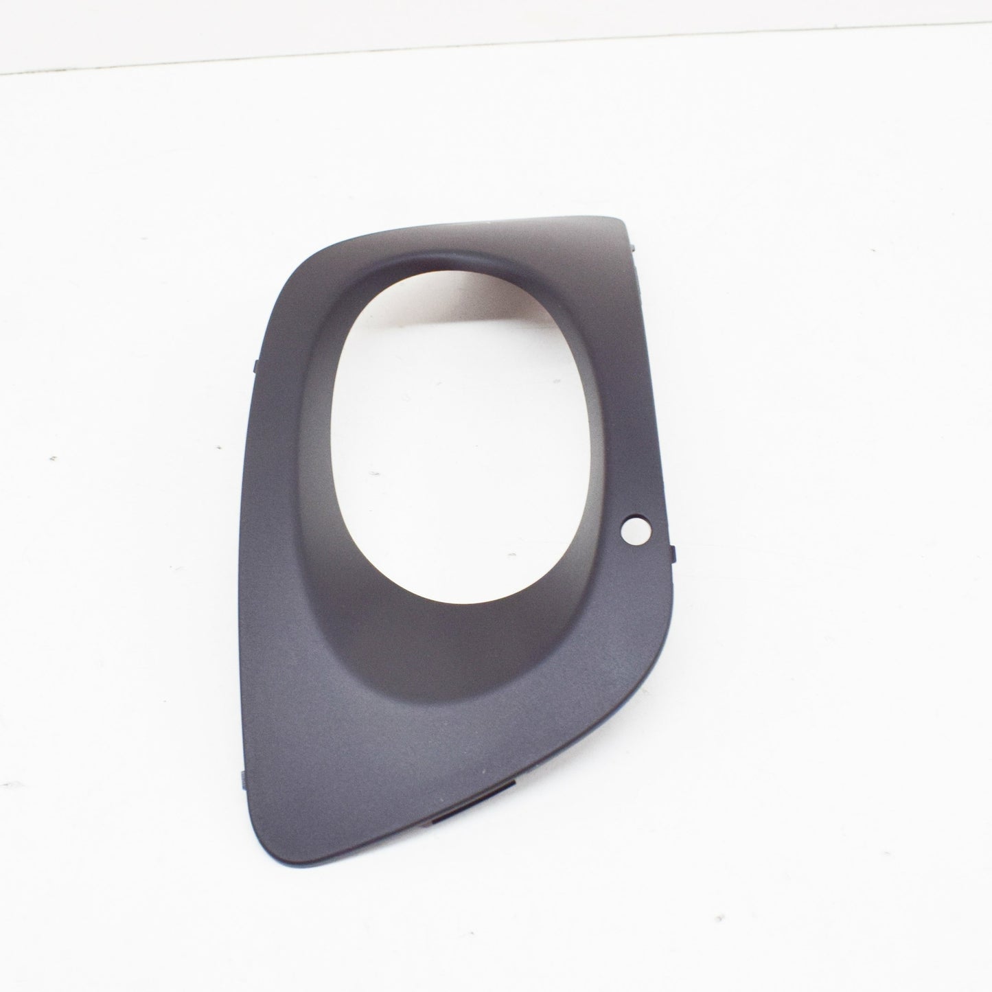 NEW MB SPRINTER W906 FRONT BUMPER LEFT FOG LIGHT TRIM A90688502539B51 ORIGINAL