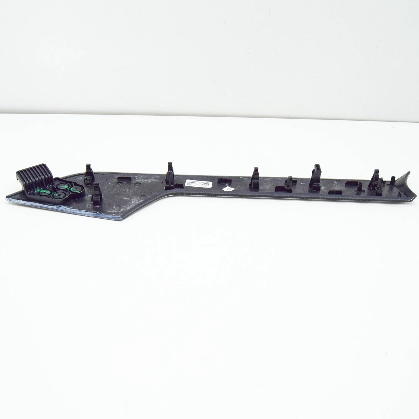 NEW AUDI A4 8W2, B9 FRONT LEFT DOOR TRIM MOLDING 8W0867409AB7V7 ORIGINAL