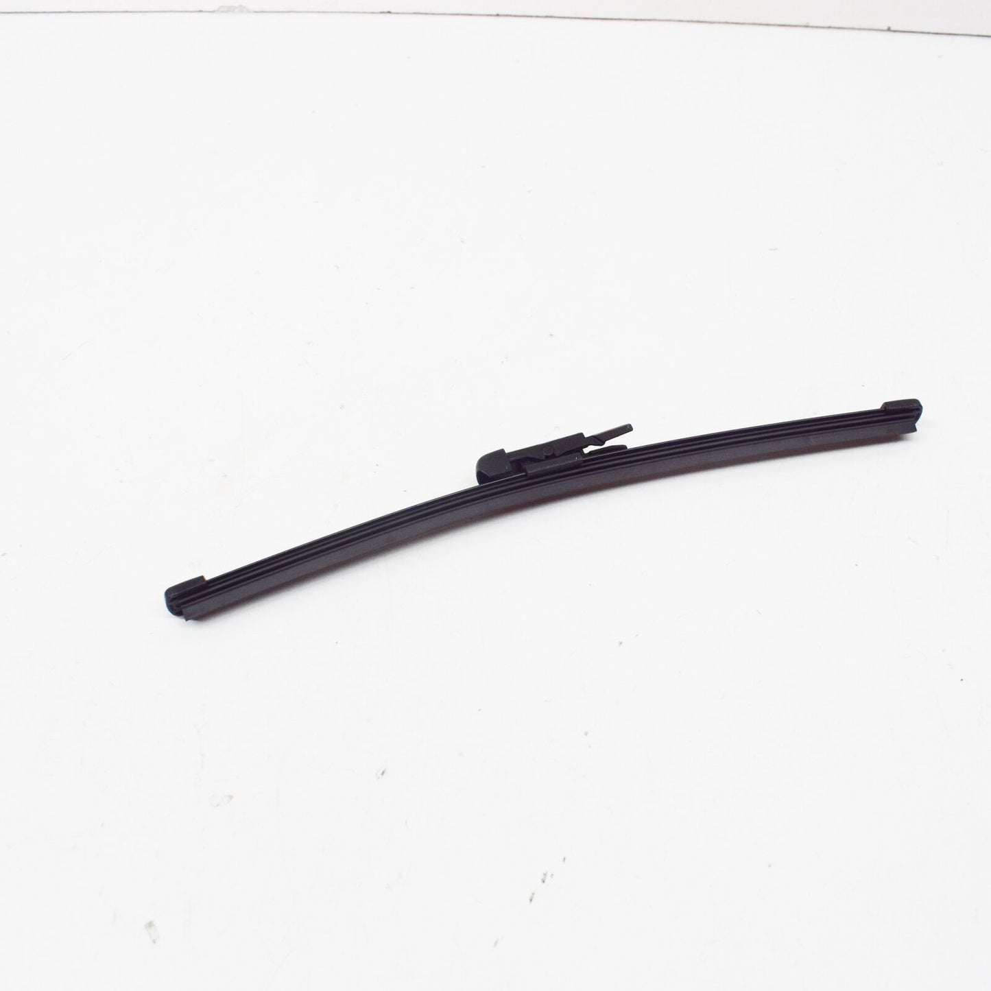NEW MERCEDES-BENZ C-CLASS S205 REAR WINDOW WIPER BLADE A2058200545 ORIGINAL