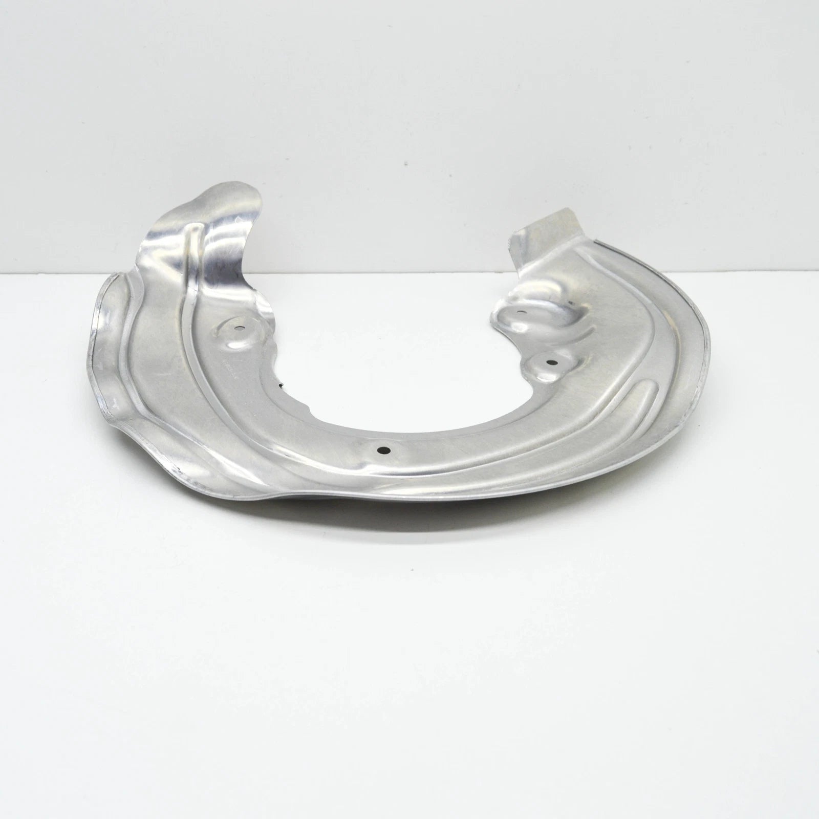 NEW BMW X3 G01 FRONT LEFT BRAKE DISC PROTECTION 34106870529 ORIGINAL