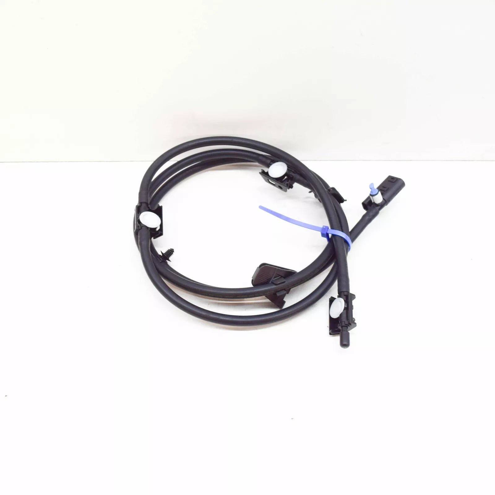 NEW MERCEDES-BENZ C W205 HEADLIGHT WASHER NOZZLE PIPE A2058600192 2015