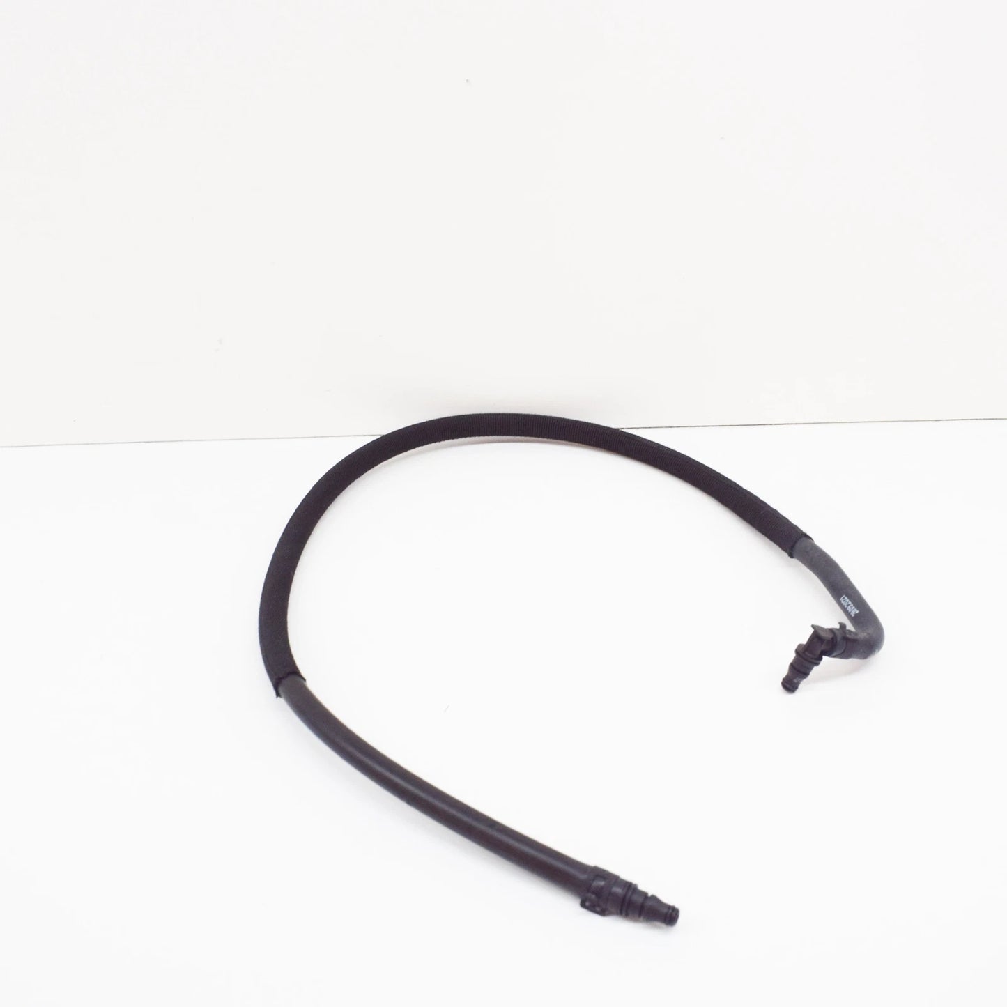 NEW MERCEDES-BENZ SL R230 AMG COOLANT BREATHER PIPE A2305010525 ORIGINAL