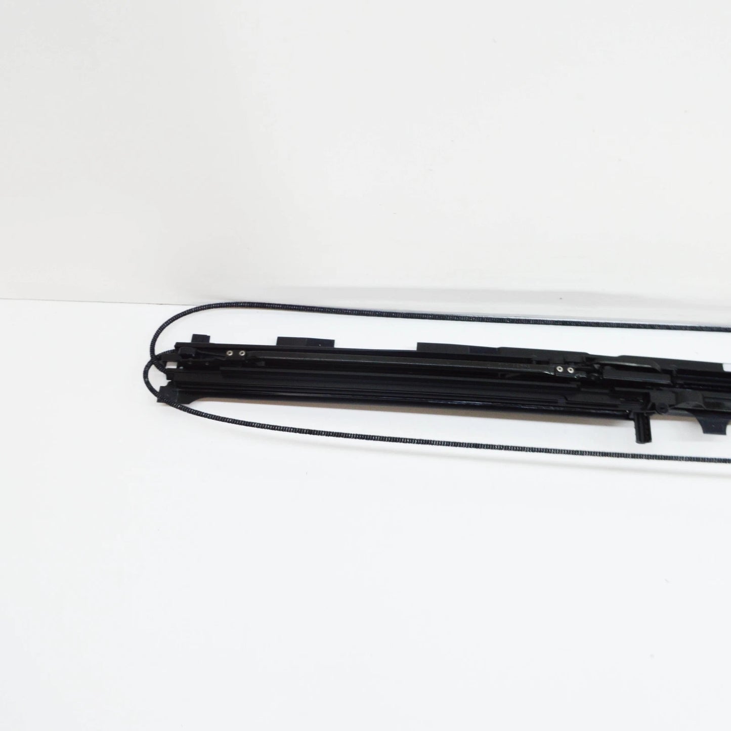 NEW MB C CL203 ROOF RIGHT SUSPENSION CONTROL GUIDE A2037800258 ORIGINAL