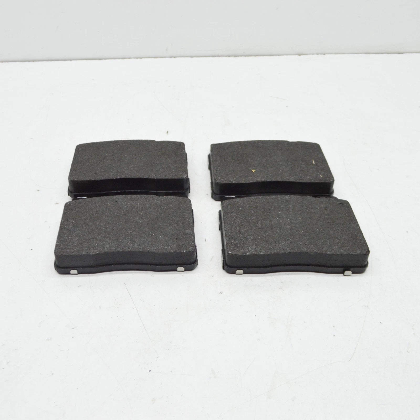 NEW MERCEDES-BENZ S W222 MAYBACH REAR BRAKE PADS SET A0074205120 ORIGINAL