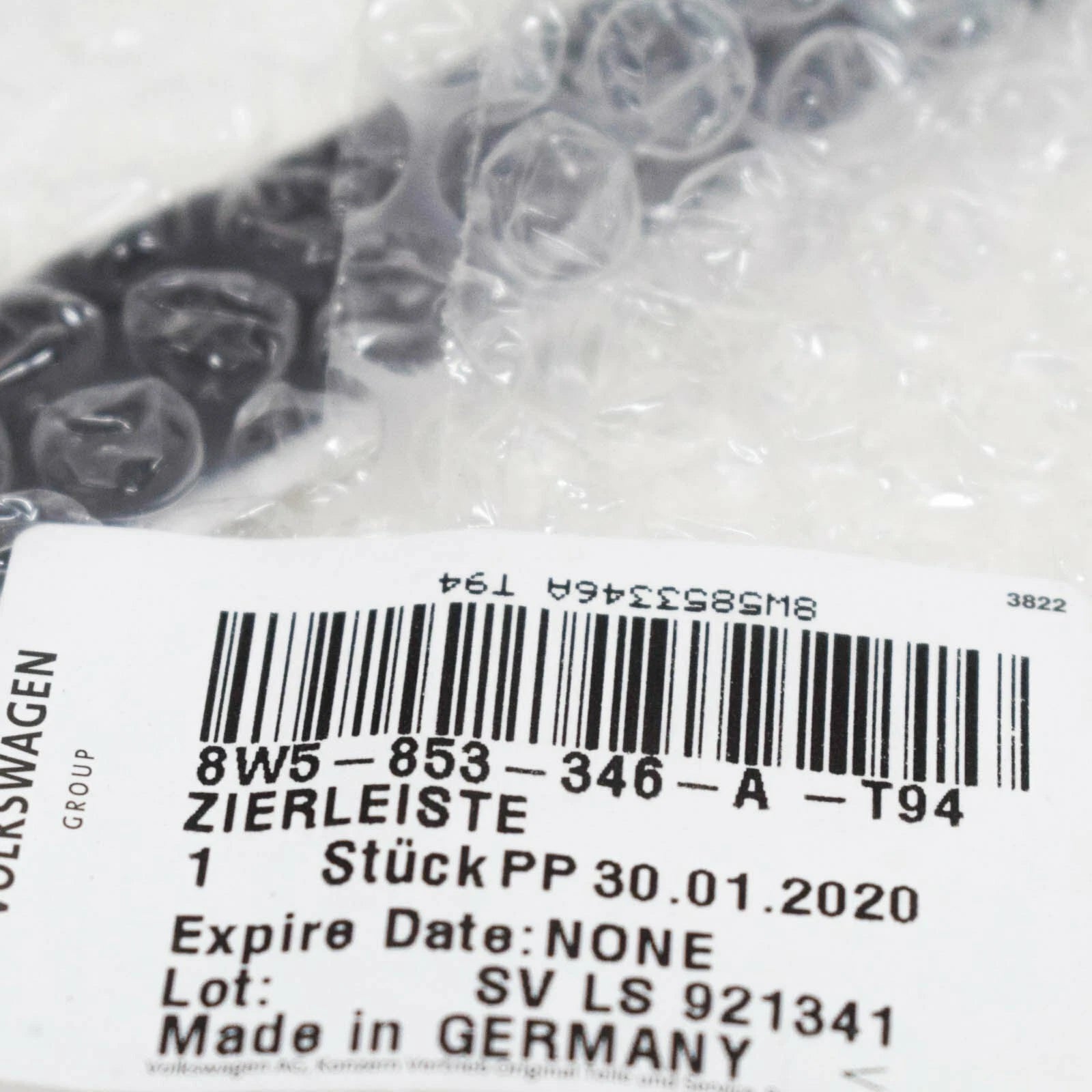 NEW AUDI A4 B9 RIGHT QUARTER PANEL REVEAL MOLDING 8W5853346AT94 ORIGINAL