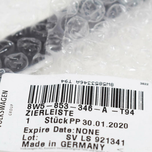 NEW AUDI A4 B9 RIGHT QUARTER PANEL REVEAL MOLDING 8W5853346AT94 ORIGINAL