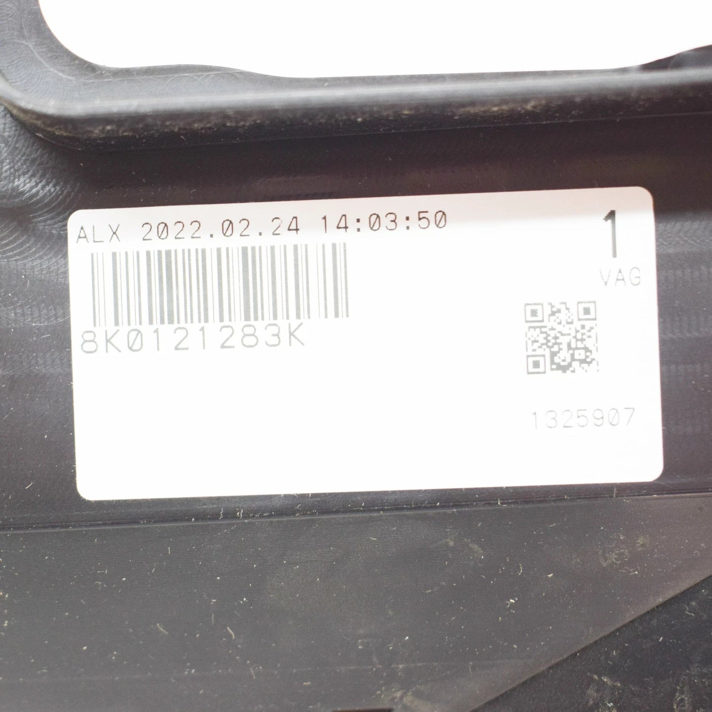 NEW AUDI A4 B8 LEFT RADIATOR AIR GUIDE 8K0121283K