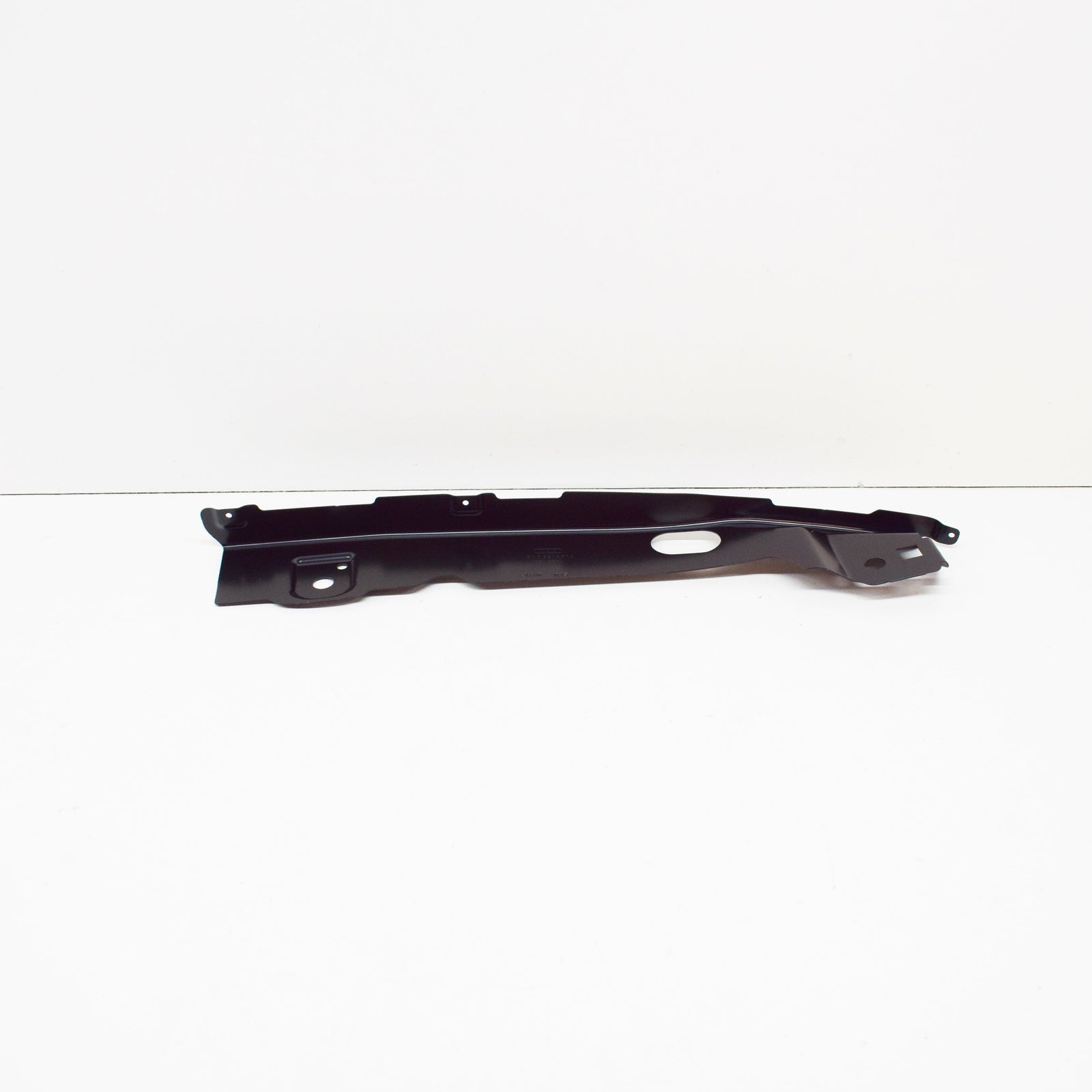 NEW AUDI A3 8V FRONT LEFT FENDER BRACKET 8V0821467E ORIGINAL