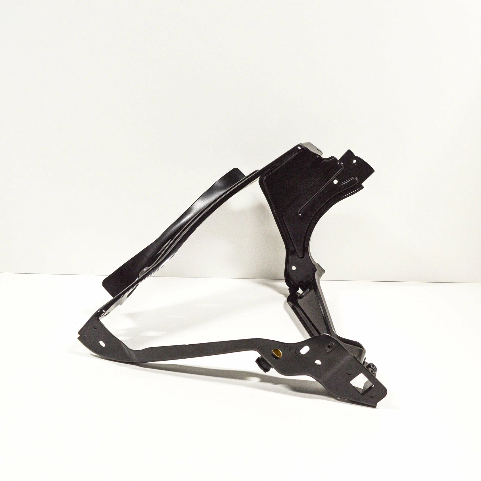 NEW MERCEDES-BENZ GLK-CLASS X204 RIGHT HEADLIGHT MOUNT PLATE A2046200891