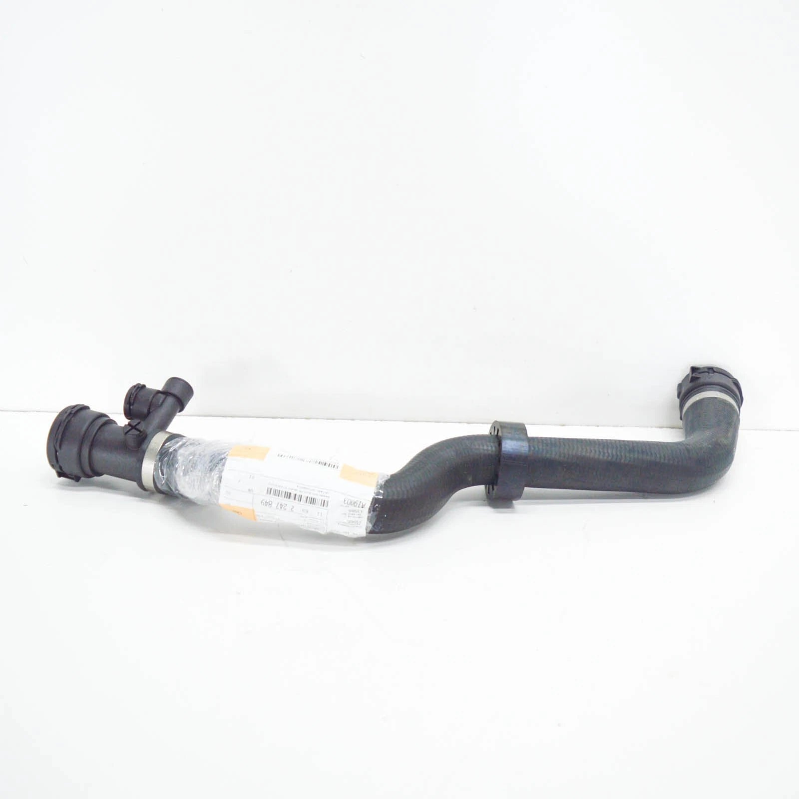 NEW BMW 3 E46 COOLING SYSTEM WATER HOSE 11532247849 2247849 2004 ORIGINAL