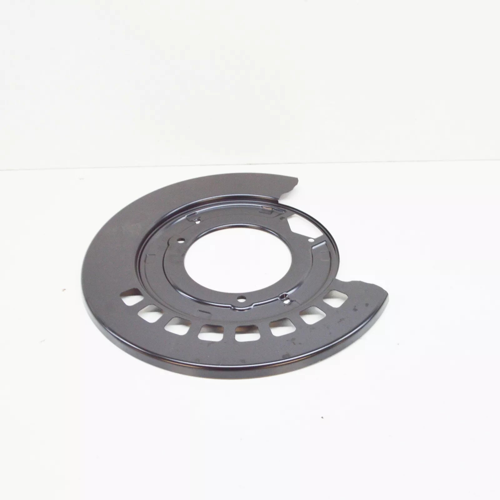 NEW VW TOUAREG 7L RIGHT BRAKE BACKING PLATE 7L0609452B ORIGINAL