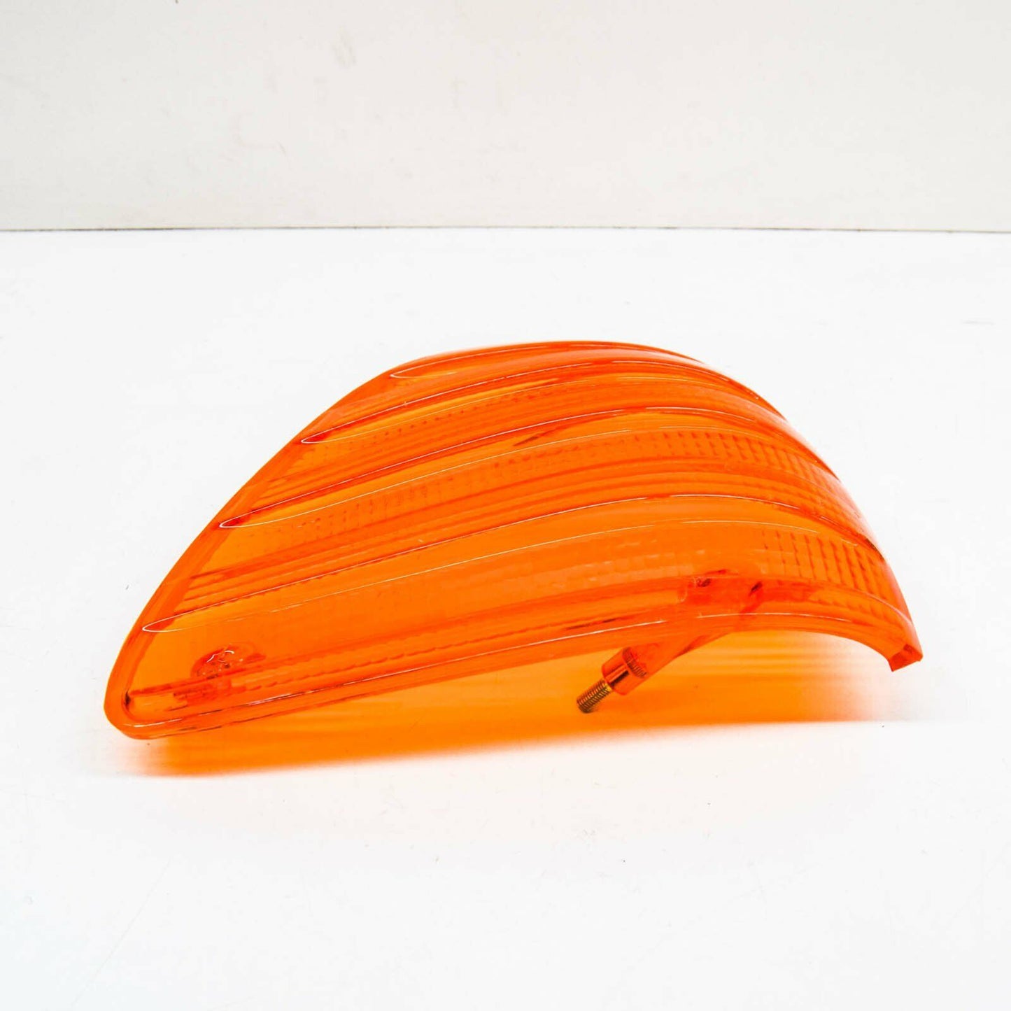 NEW MB SL R107 FRONT LEFT ORANGE BLINKER LAMP LENS A0008200066 ORIGINAL