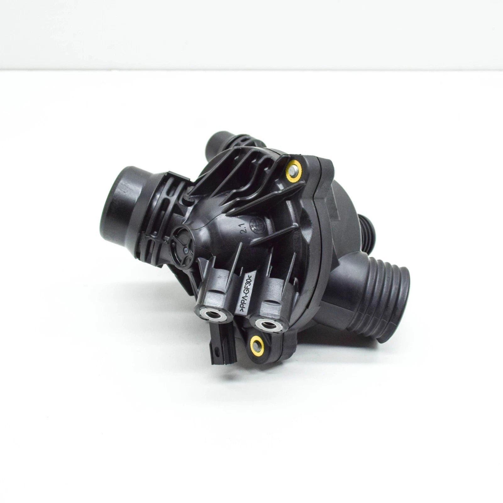 NEW BMW 3 E90 3.0I 220KW THERMOSTAT HOUSING 11537549476 ORIGINAL