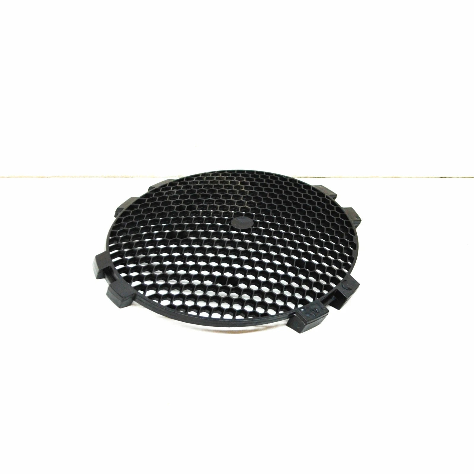 NEW VW TOURAN 1T1 FRONT BUMPER GRILLE EMBLEM 5K0853343H81 ORIGINAL