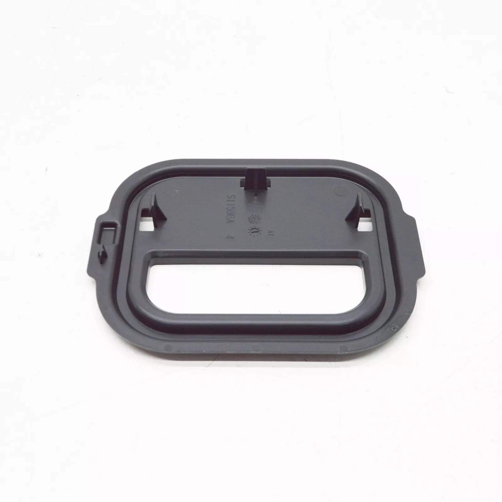 NEW BMW X5 G05 UPPER DUCT COVER LID 51747428257 ORIGINAL