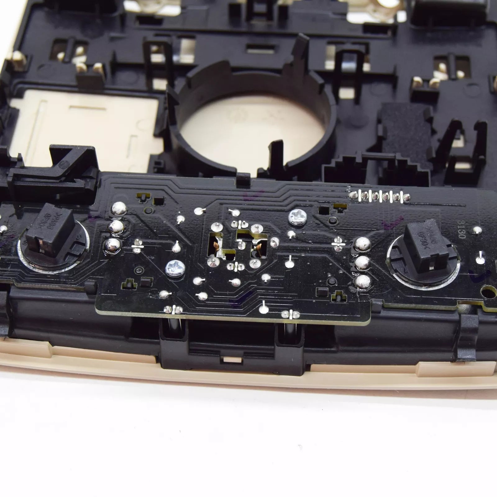 NEW VW GOLF VI 5K MK6 FRONT INTERIOR LIGHT 1K8947106CYAH 1K8947106C YAH ORIGINAL