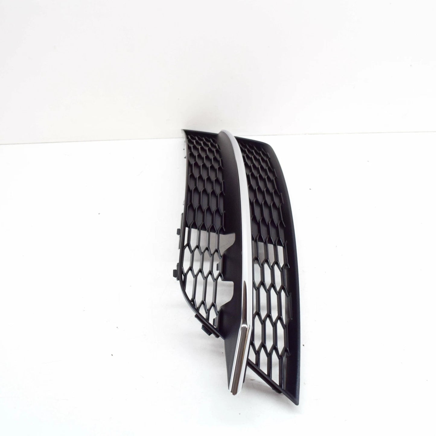 NEW AUDI A7 4G FRONT BUMPER RIGHT SIDE GRILLE 4G8807648F9B9