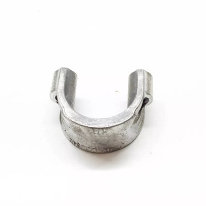 NEW MERCEDES-BENZ C W203 FRONT STABILIZER BAR BRACKET A2033232840 ORIGINAL