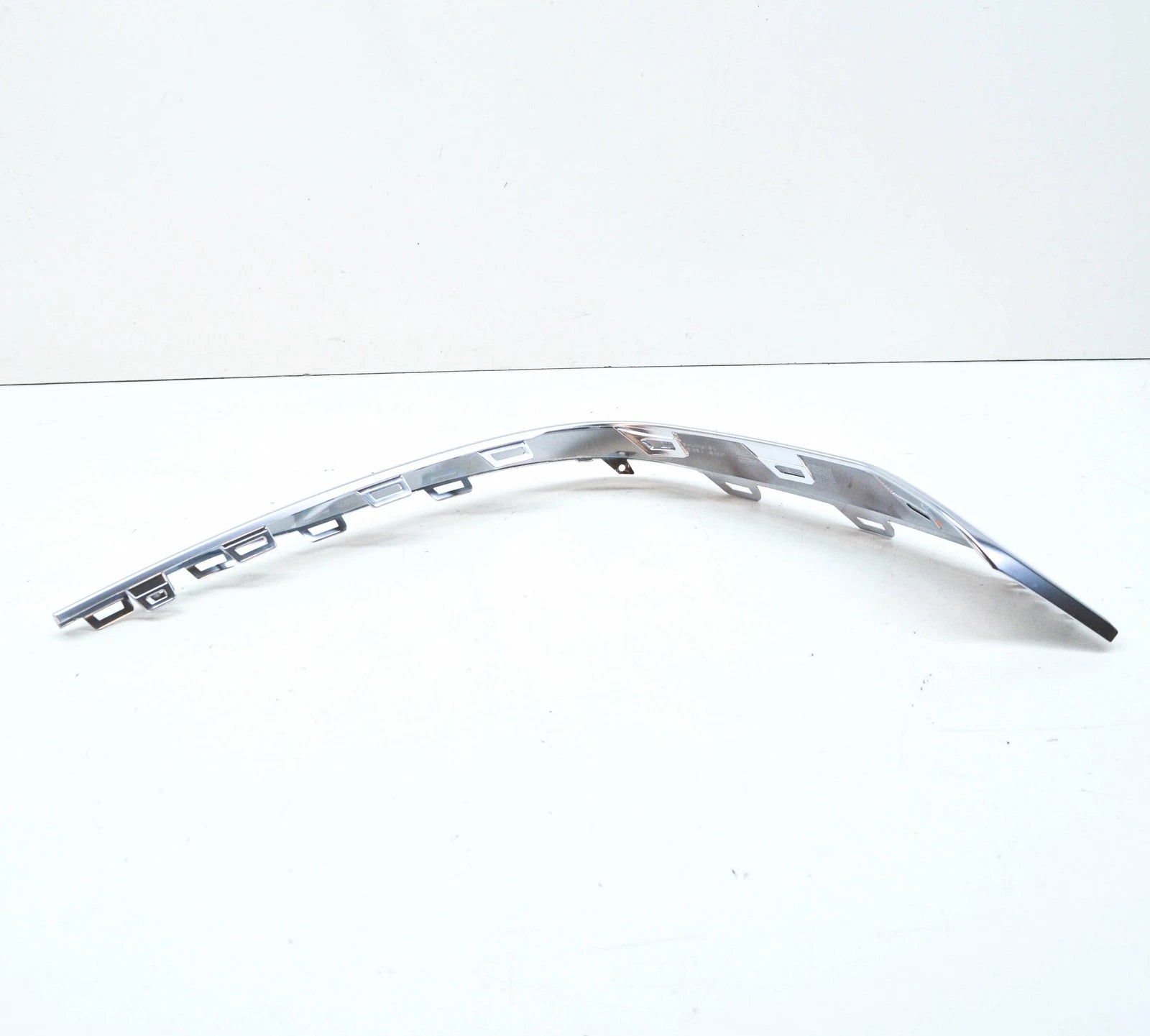 NEW AUDI A4 B9 REAR RIGHT BUMPER LOWER MOLDING 8W08535563Q7