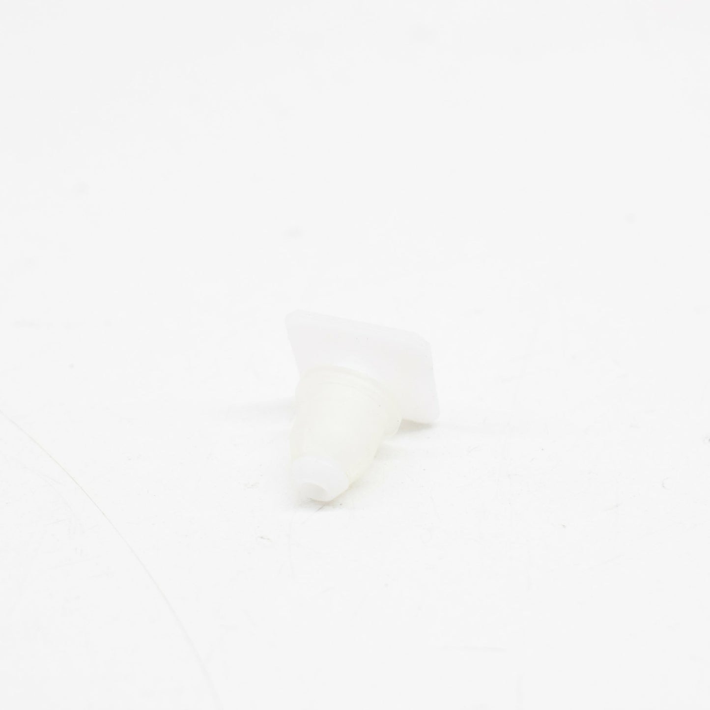 new mercedes-benz e w211 front rail fastening sealing plug a0019976535 original