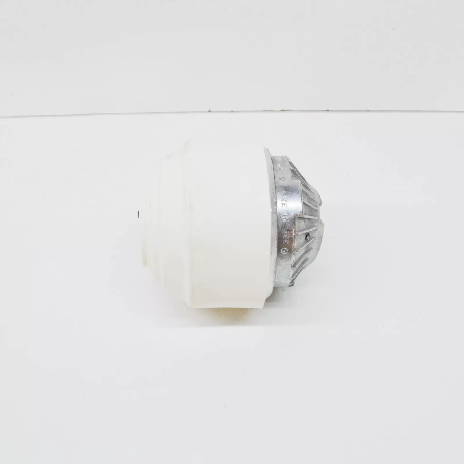 NEW MERCEDES-BENZ S W221 FRONT SIDE ENGINE MOUNT A2212403717