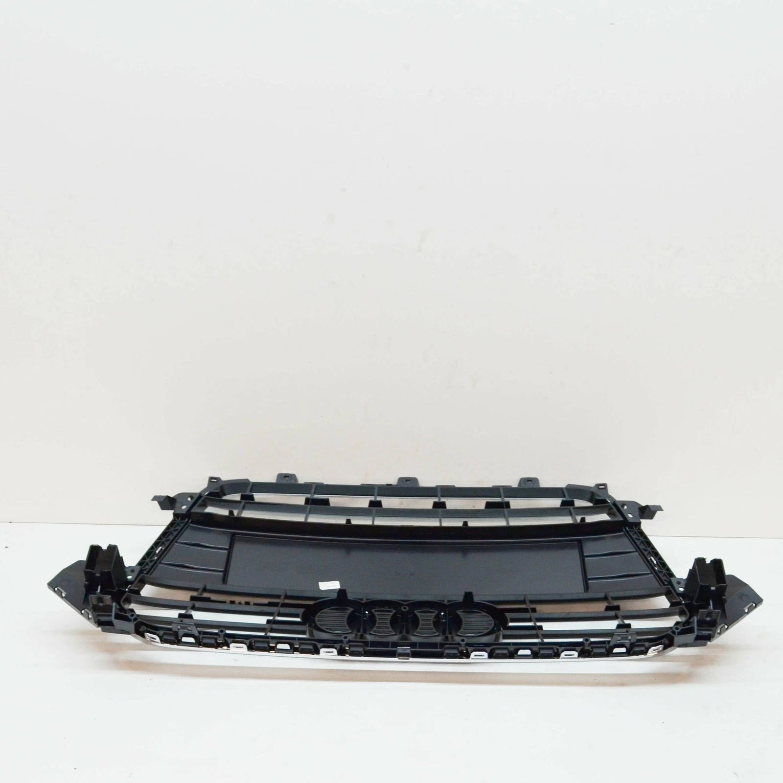 NEW AUDI A4 B8 FRONT BUMPER CENTER GRILLE 8K0853651ET94
