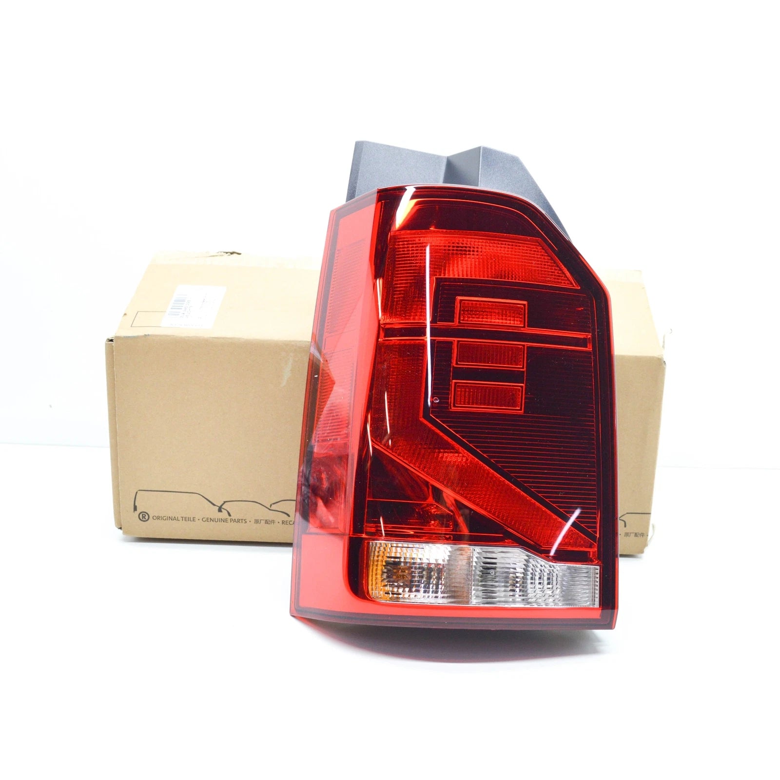 NEW VOLKSWAGEN MULTIVAN T7 REAR LEFT TAILLIGHT 7LA945095J