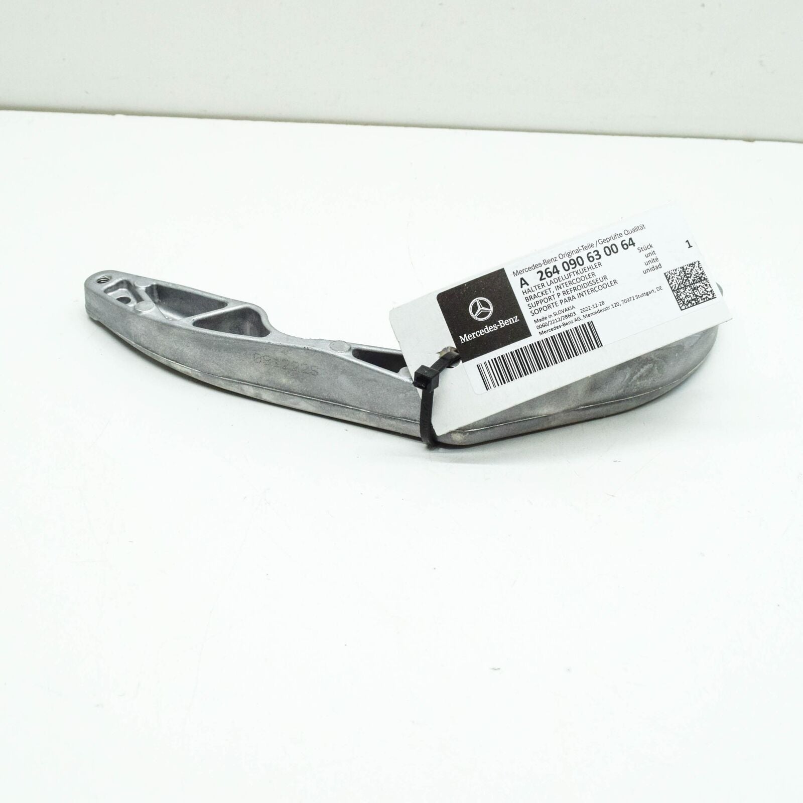 NEW MERCEDES-BENZ CLS C257 CHARGE AIR COOLER MOUNT BRACKET A2640906300 ORIGINAL