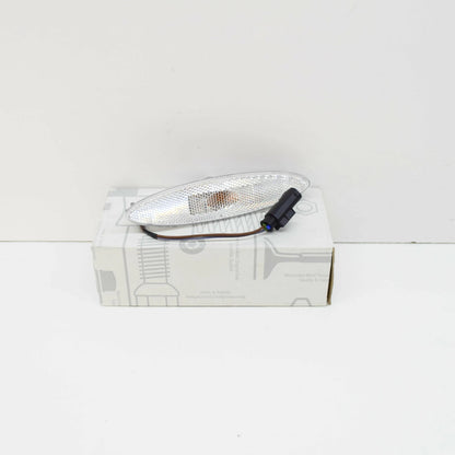 NEW MERCEDES-BENZ SLR R199 FRONT RIGHT SIDE MARKER LAMP A1998200856