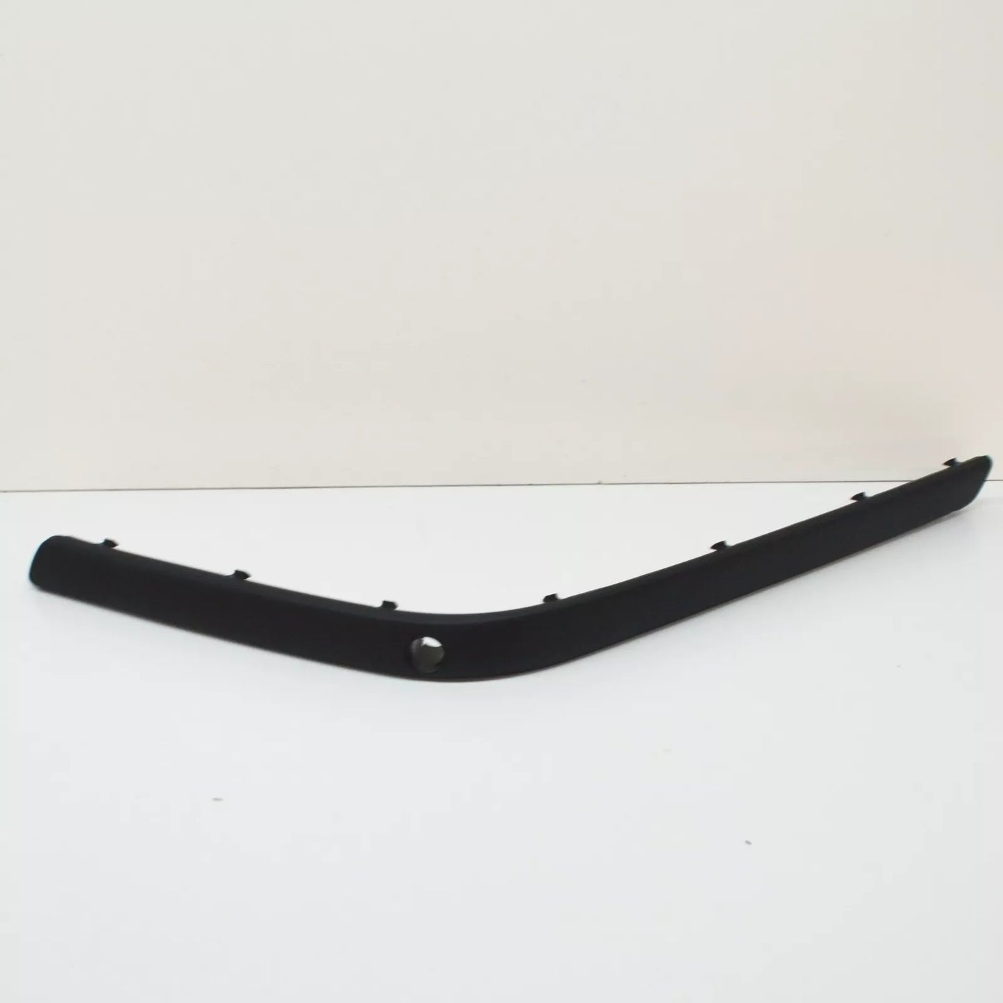 NEW BMW 5 E39 M REAR RIGHT BUMPER MOULDING TRIM 51122498502 ORIGINAL