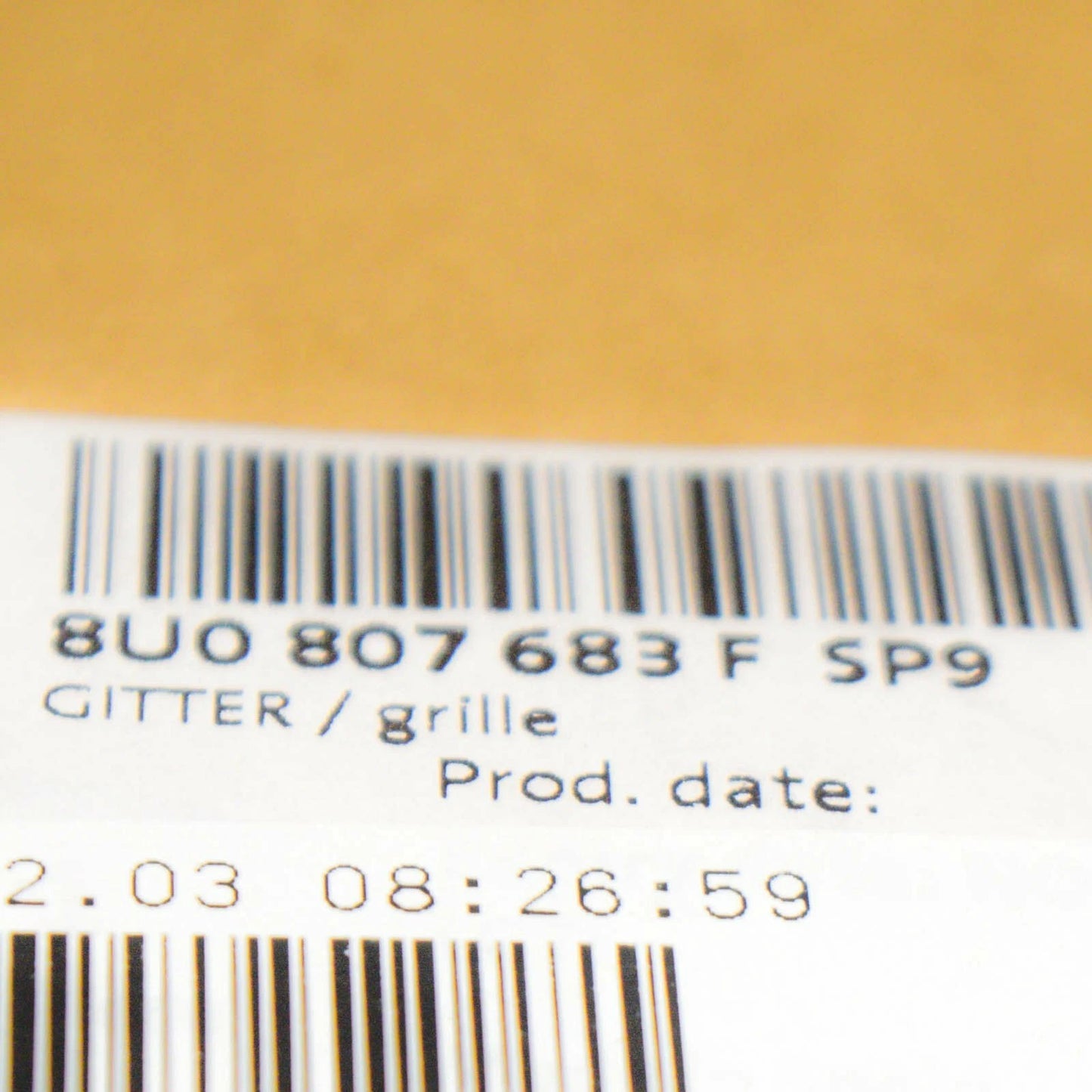 NEW AUDI Q3 8U FRONT BUMPER CENTER LOWER GRILLE 8U0807683FSP9 2014