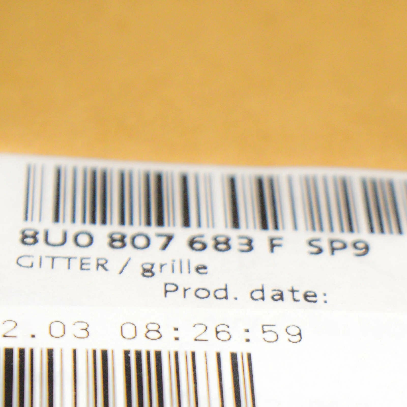 NEW AUDI Q3 8U FRONT BUMPER CENTER LOWER GRILLE 8U0807683FSP9 2014