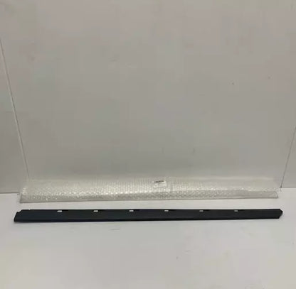 NEW VW PASSAT B8 3G FRONT RIGHT DOOR MOLDING 3G0853268GRU ORIGINAL