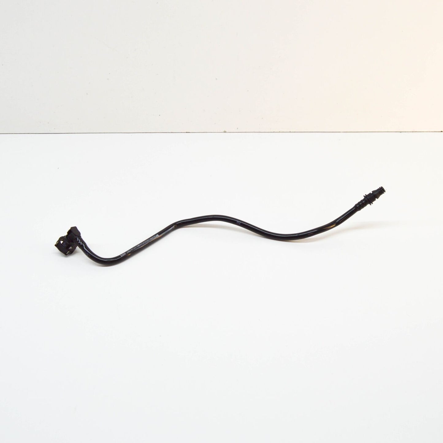 NEW MERCEDES-BENZ S-CLASS W222 COOLANT TANK LINE A2225012825 ORIGINAL