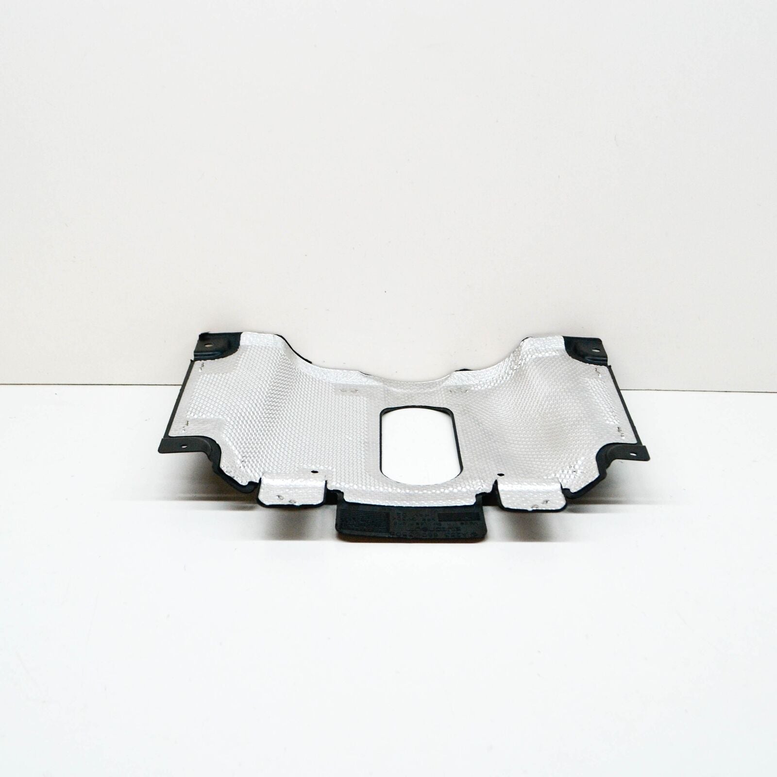 NEW MERCEDES-BENZ GLC X253 CENTER FLOOR PAN SPLASH SHIELD A2536803506 ORIGINAL