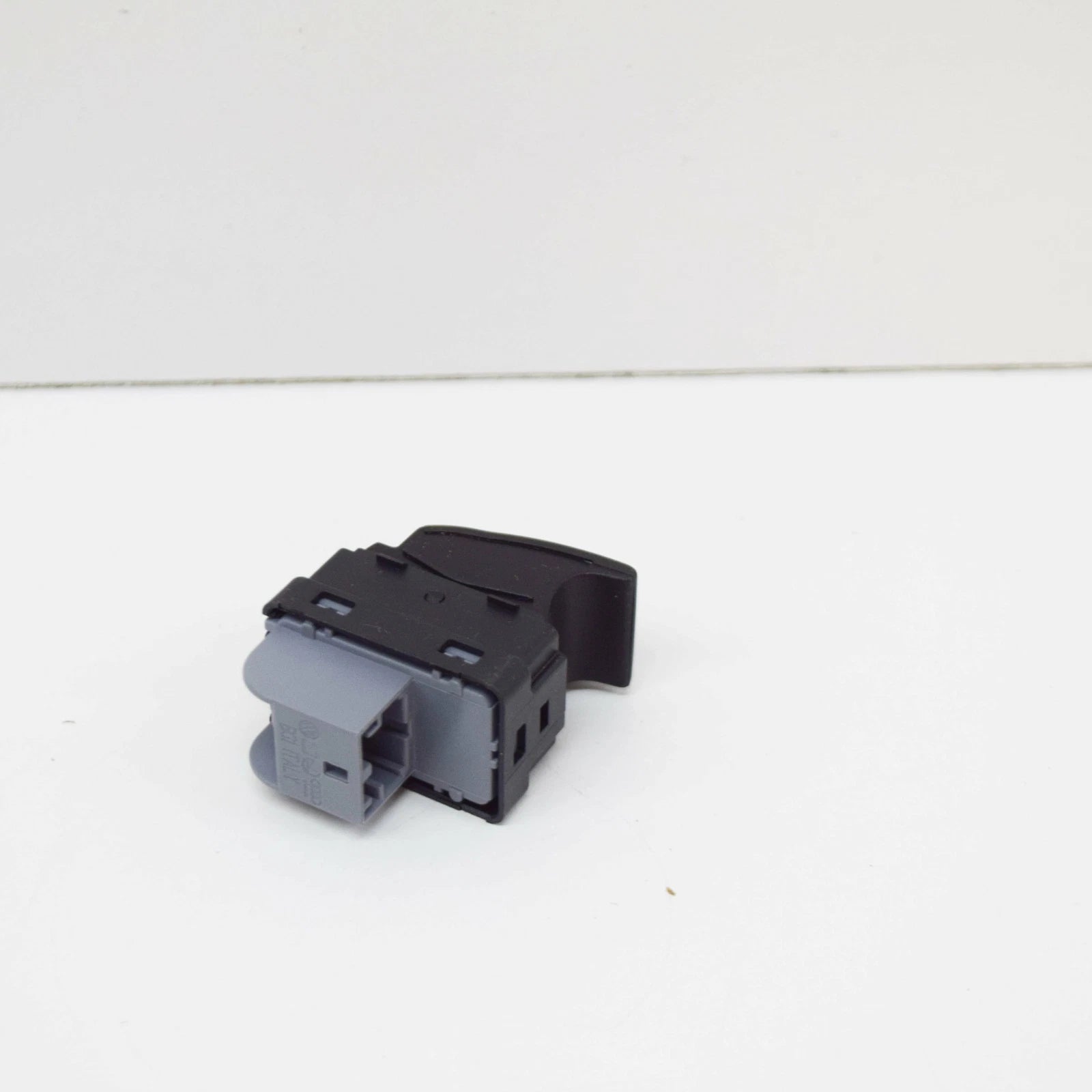 NEW VW TRANSPORTER T5 FRONT RIGHT DOOR WINDOW SWITCH LHD 7E0959855D9B9
