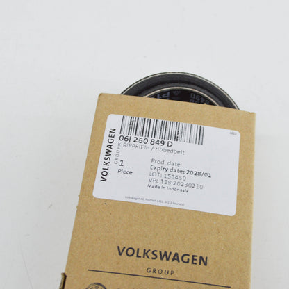 NEW AUDI A3 8P ACCESSORY DRIVE BELT 06J260849D ORIGINAL