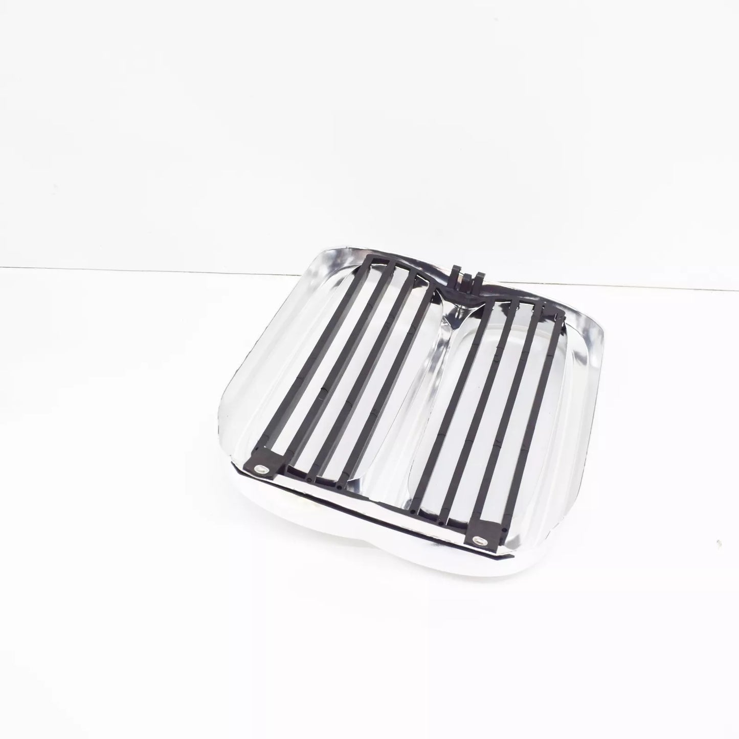 NEW BMW 5 E12 FRONT BUMPER RADIATOR GRILLE 51131817683 ORIGINAL