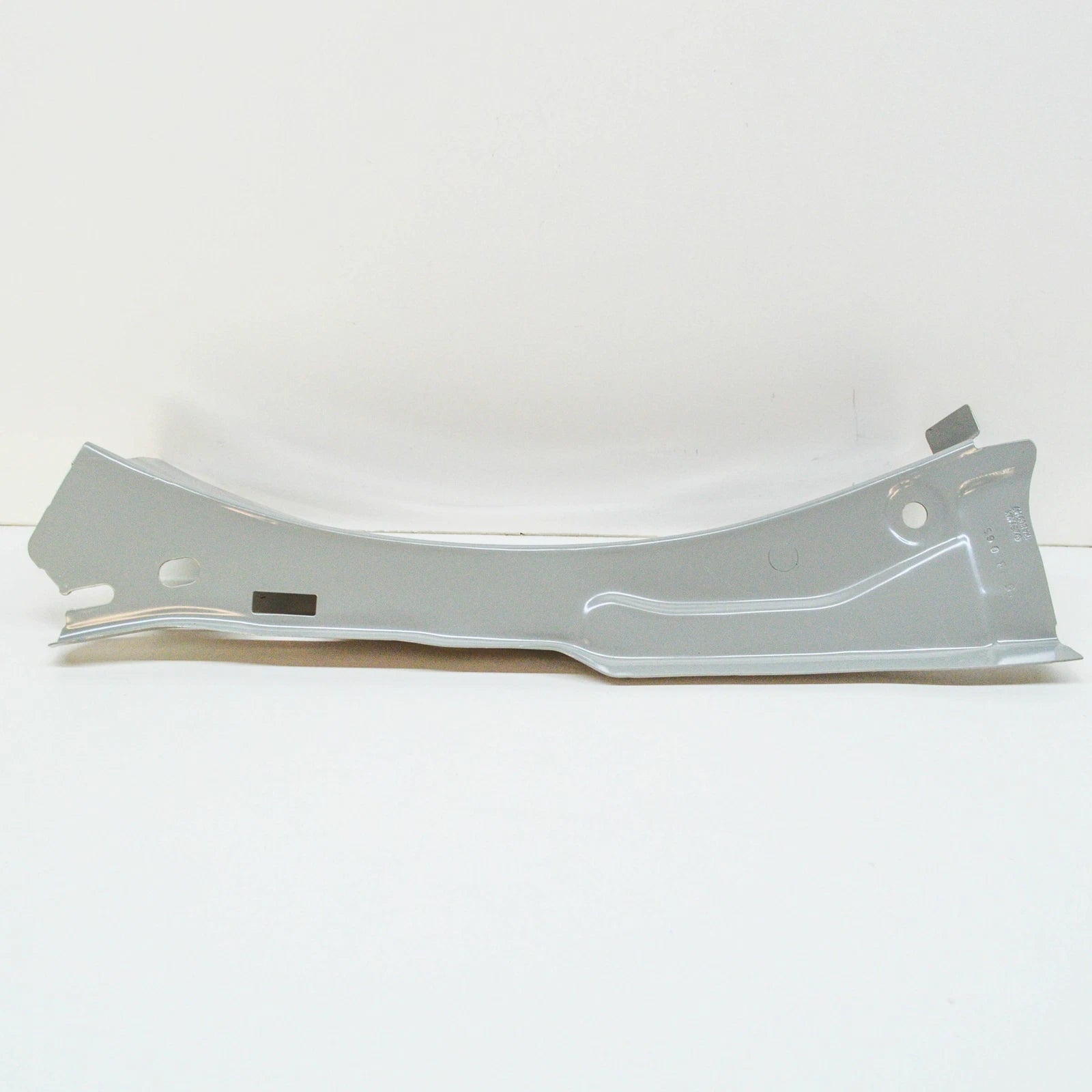 NEW VW JETTA MK7 A7 FRONT LEFT FENDER APRON REINFORCEMENT 17A809147 ORIGINAL