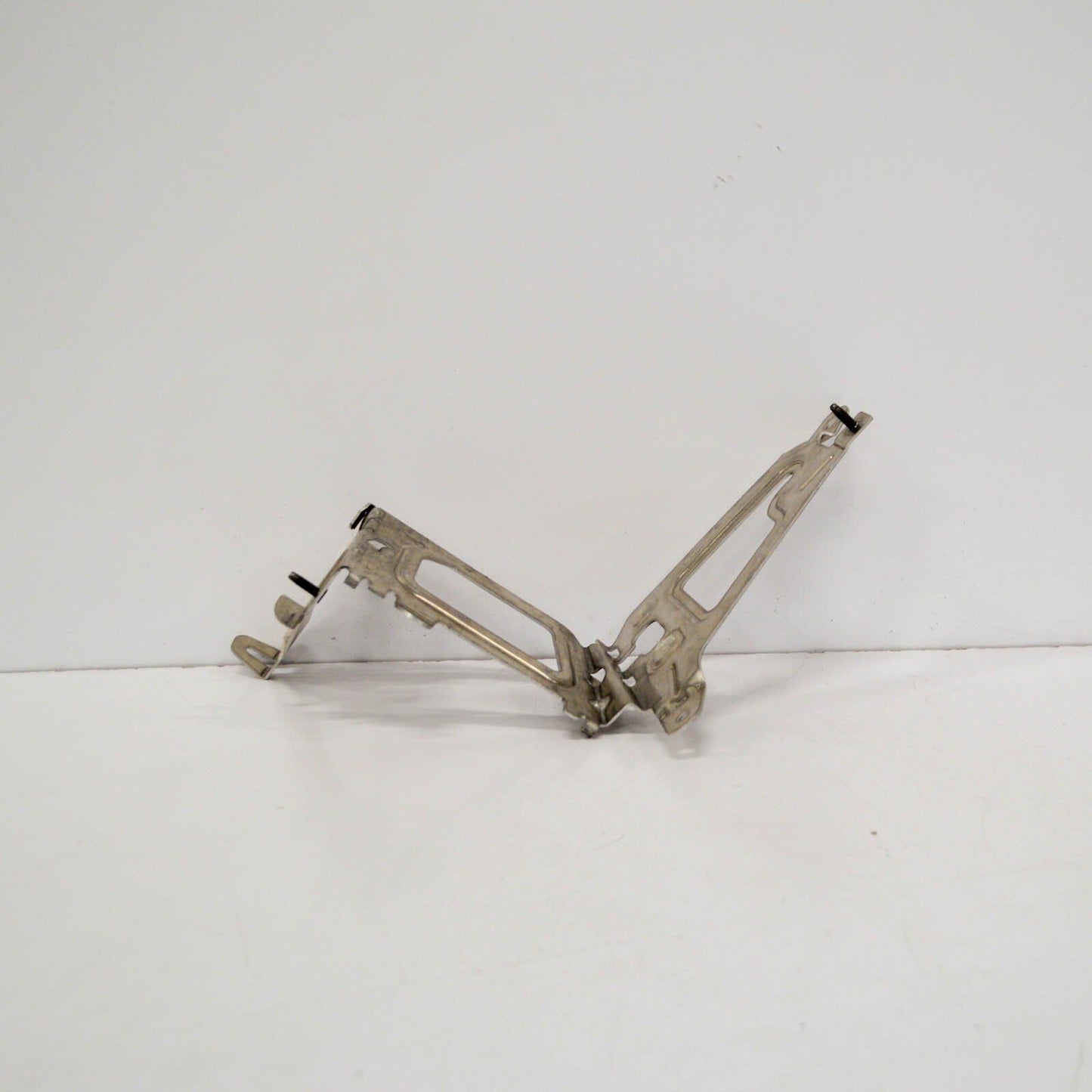 NEW MB C W205 ELECTRICAL MODULE BRACKET A2055451340 ORIGINAL