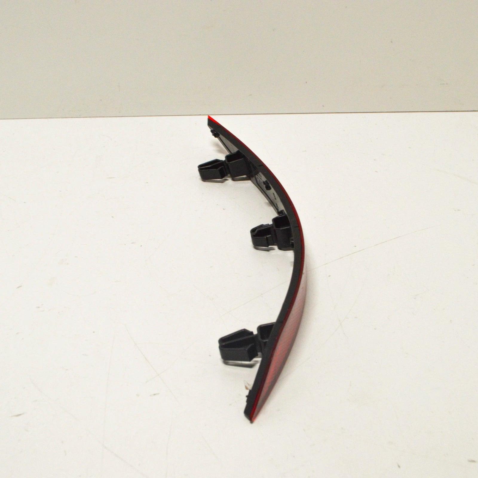 NEW AUDI A3 8V REAR BUMPER LEFT REFLECTOR 8V5945105C ORIGINAL