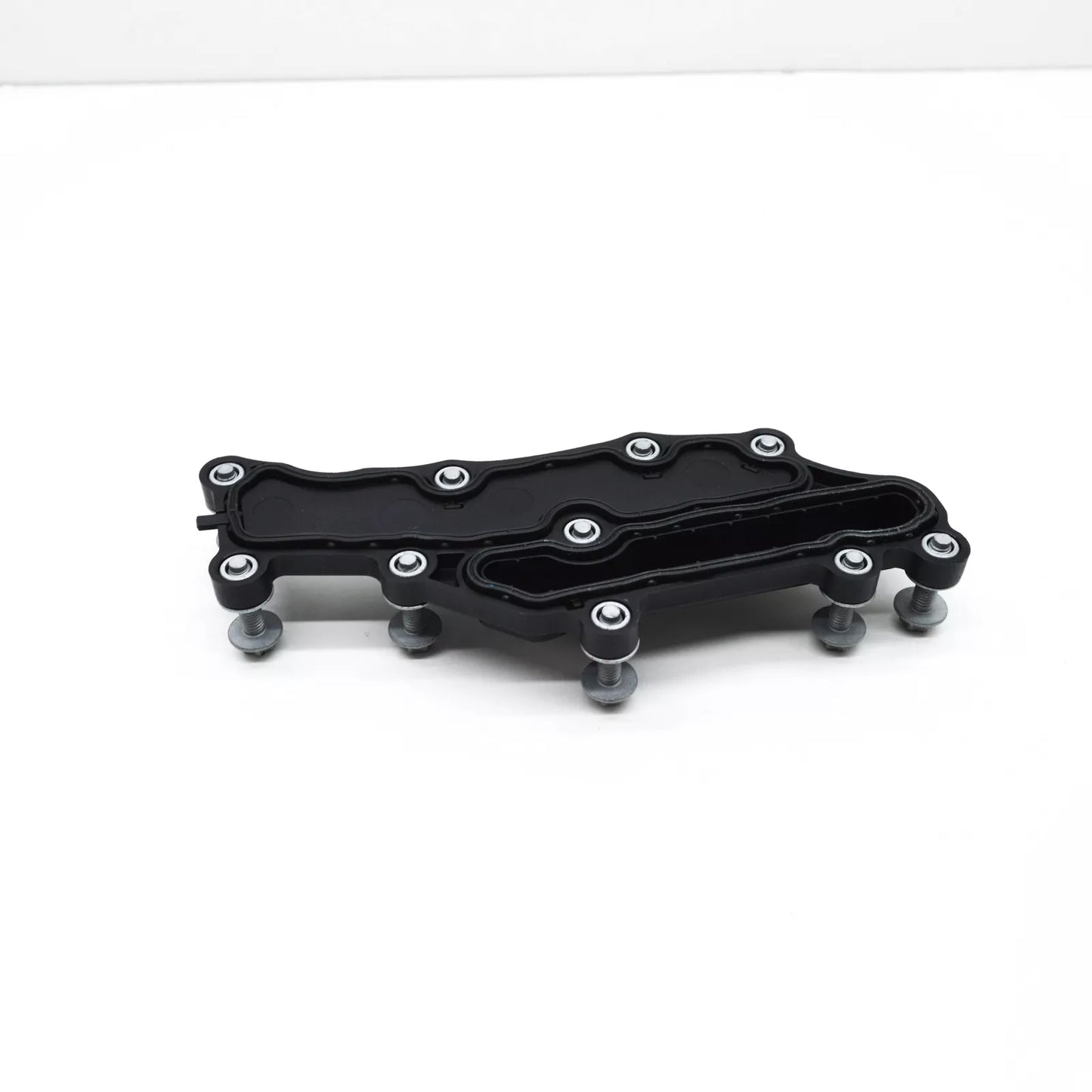 NEW MERCEDES-BENZ S W222 CRANKCASE VENTILATION COVER A2560112200 ORIGINAL