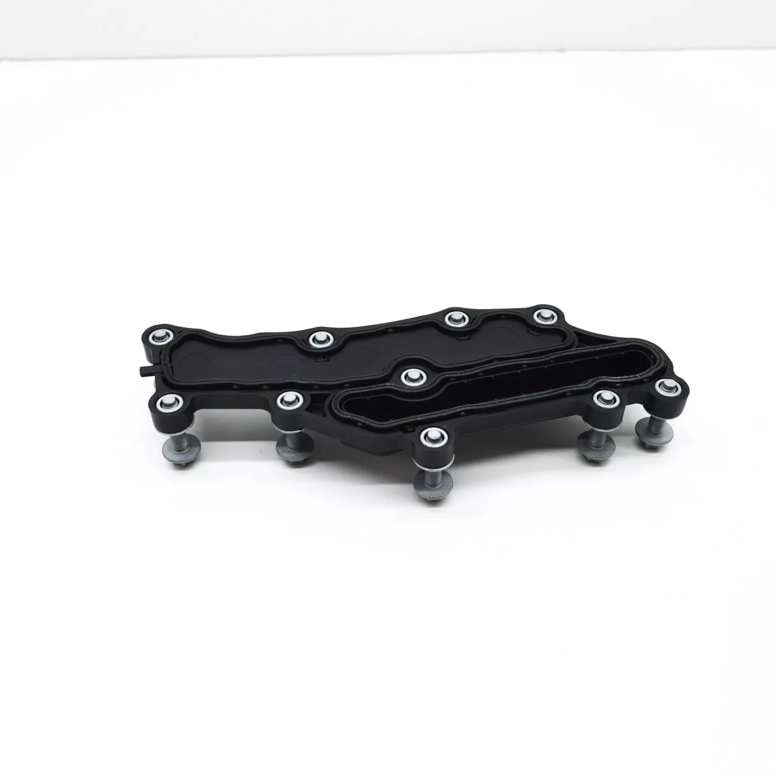 NEW MERCEDES-BENZ S W222 CRANKCASE VENTILATION COVER A2560112200 ORIGINAL