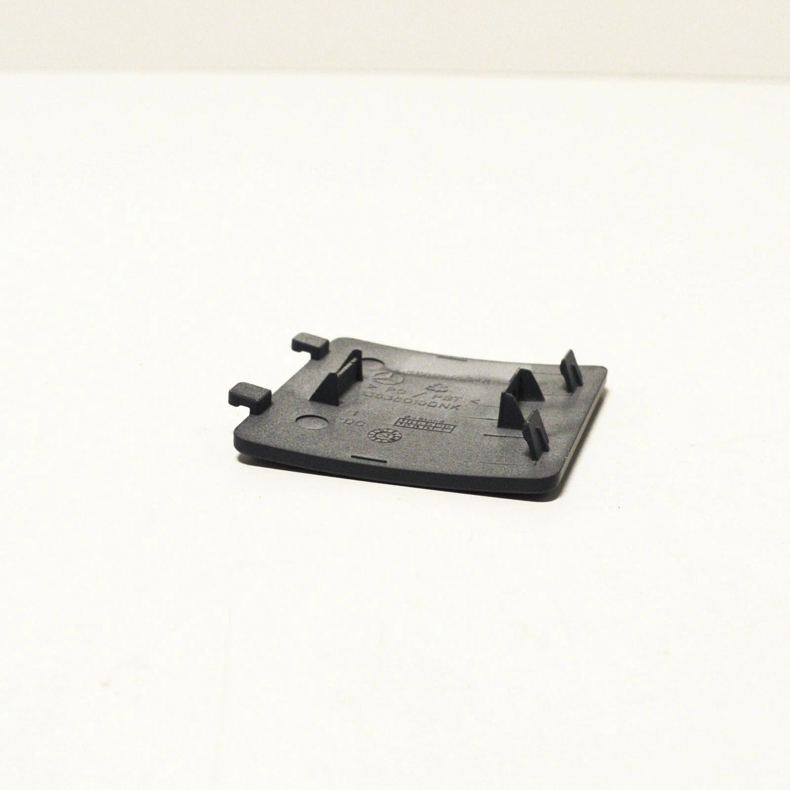 NEW MERCEDES W219 AMG FRONT TOW HOOK EYE COVER PRIMED A21988500269999