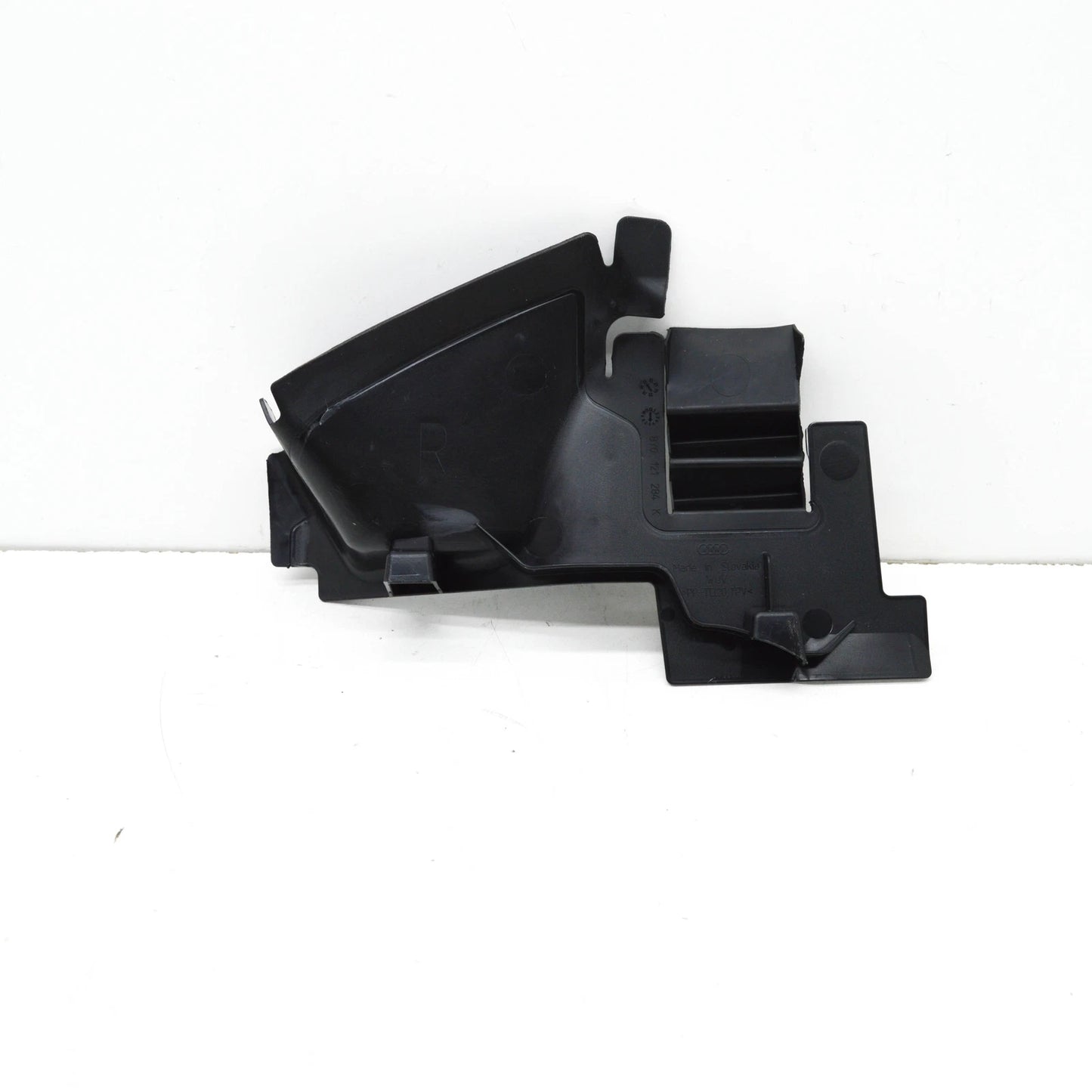 NEW AUDI A3 LIMOUSINE 8Y RIGHT RADIATOR AIR GUIDE 8Y0121284K ORIGINAL