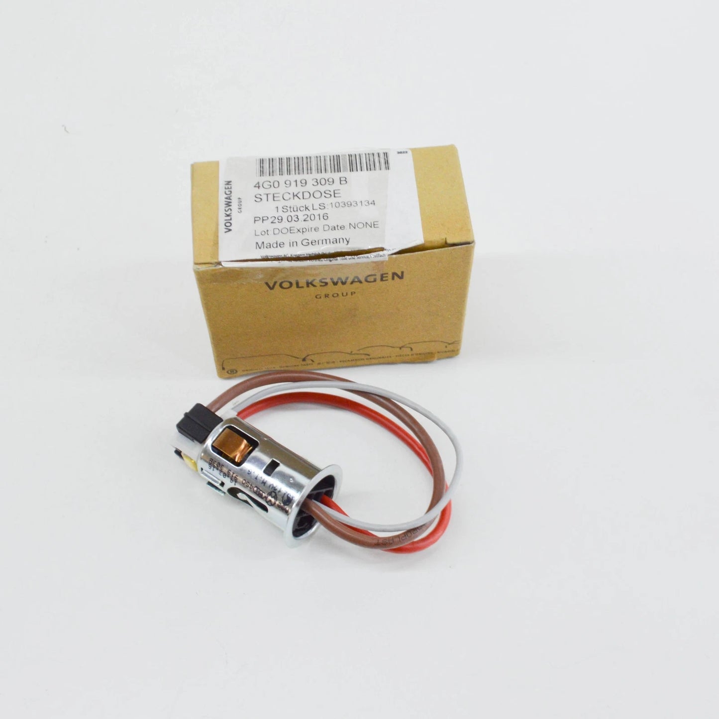 NEW AUDI A6 C7 REAR CIGARETTE LIGHTER SOCKET 4G0919309B ORIGINAL