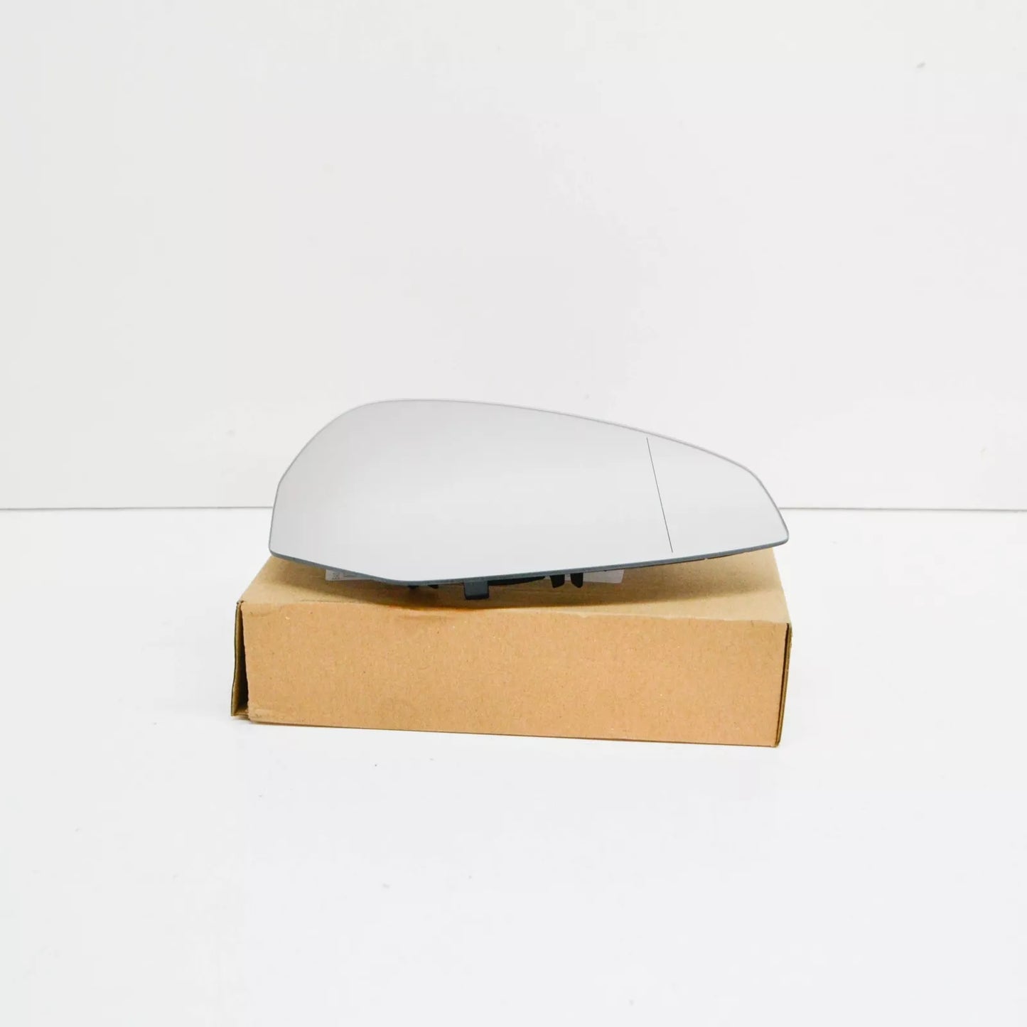 NEW AUDI A4 AVANT B9 FRONT RIGHT DOOR MIRROR GLASS 8W0857536E